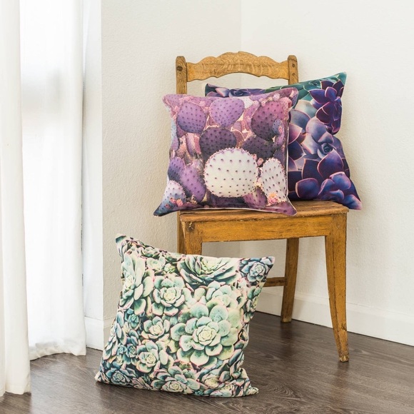 🆕 Purple Succulent Linen Square Pillow - Picture 4 of 4